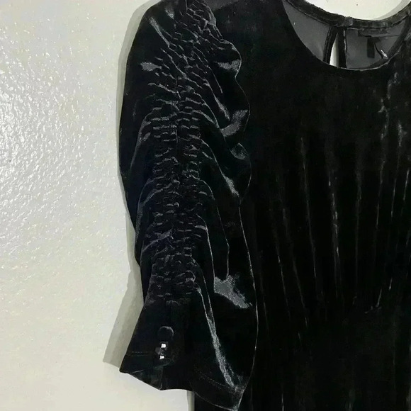 WHO WHAT WEAR Black Tiered Velvet dress | size small - Picture 2 of 6